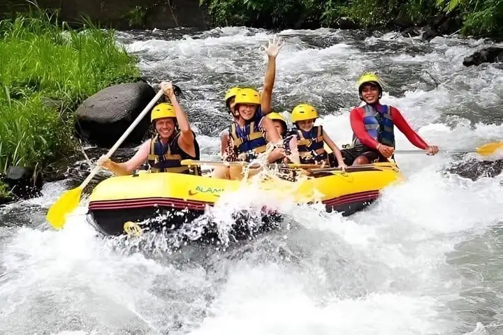 The Ultimate Photography & Outfit Guide for Ayung River Rafting in Ubud